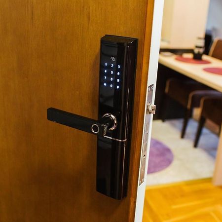 Apartament Old Town Flat Nowy Sad Zewnętrze zdjęcie